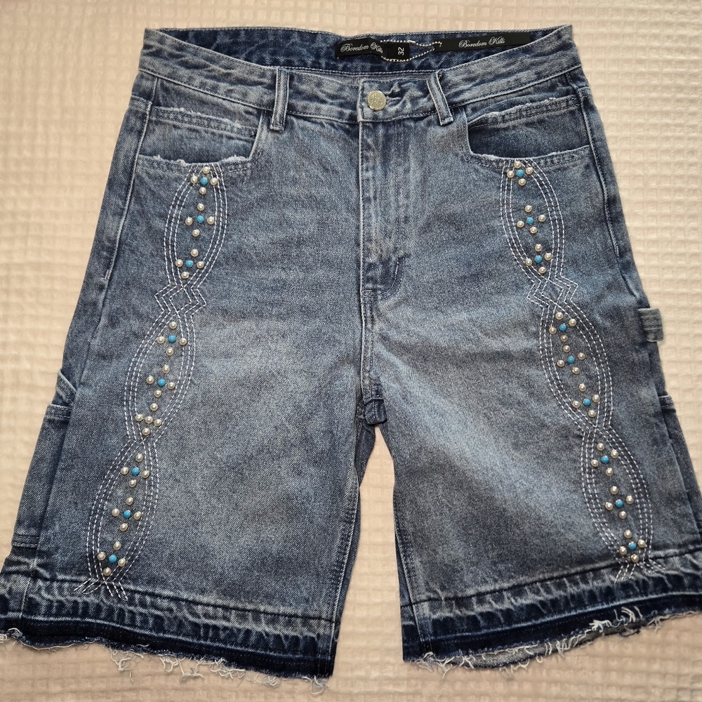 Boredom Kills Denim Studded Shorts/Jorts Blue Washed Indigo Size 32 NWT
